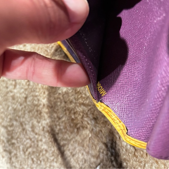 Authentic Louis Vuitton yellow purple leather Epi wallet - Picture 6 of 7
